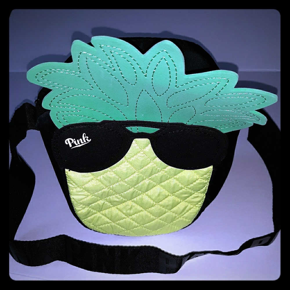 🥳 VS Pink Pineapple Cooler